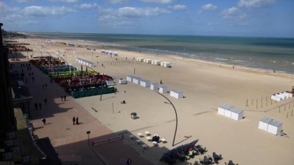 Residente Topaze De Panne Gem 1 Slpk App Luxe Afw & Ruime Parking Incl Exteriör bild